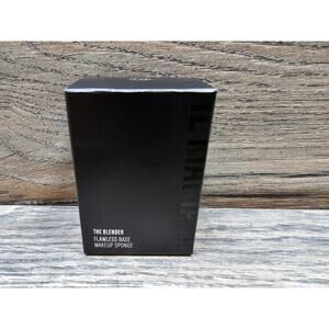 Il Makiage The Blender Flawless Base Makeup Sponge New in Box